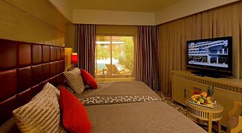 Cornelia Diamond Golf Resort & SPA