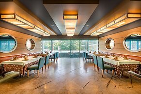 Cornelia Diamond Golf Resort & SPA