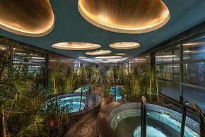 Cornelia Diamond Golf Resort & SPA