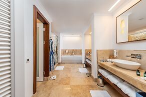 Cornelia Diamond Golf Resort & SPA