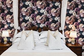 Wheatlands Lodge - Bed & Breakfast