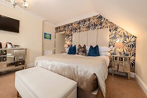 Wheatlands Lodge - Bed & Breakfast