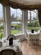 Wheatlands Lodge - Bed & Breakfast