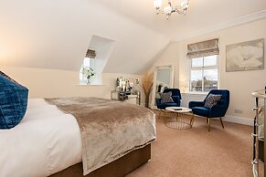 Wheatlands Lodge - Bed & Breakfast