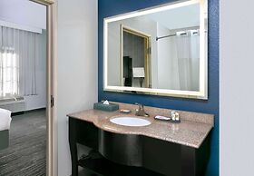 La Quinta Inn & Suites by Wyndham Palestine