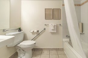 Hotel Faubourg Montreal