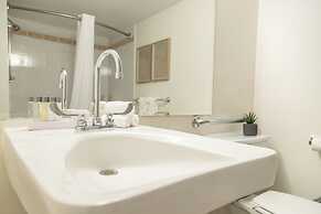 Hotel Faubourg Montreal