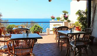 Hotel Puntaquattroventi