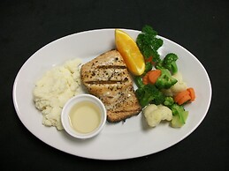 Holiday Inn Macon North by IHG