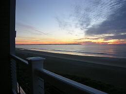 Alouette Beach Resort