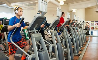 Alouette Beach Resort