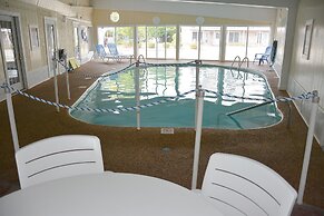 Alouette Beach Resort