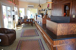 Alouette Beach Resort