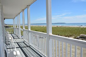 Alouette Beach Resort