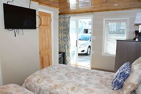 Alouette Beach Resort