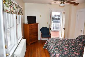 Alouette Beach Resort