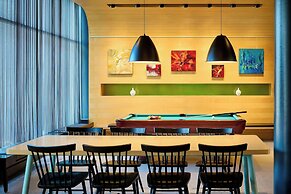 Aloft Montreal Airport