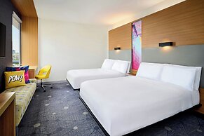 Aloft Montreal Airport