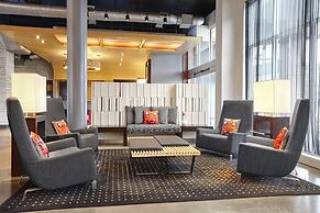 Aloft Montreal Airport