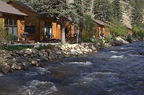 River Stone Resorts & Bear Paw Suites