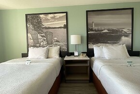 Super 8 by Wyndham Peterborough