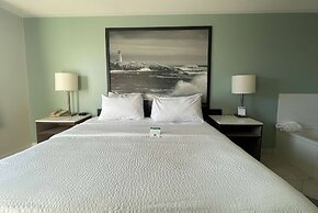 Super 8 by Wyndham Peterborough