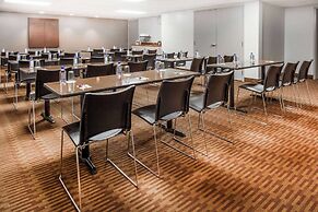 Super 8 by Wyndham Peterborough