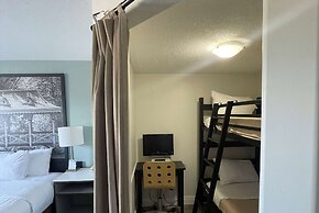 Super 8 by Wyndham Peterborough