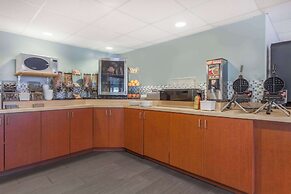 Super 8 by Wyndham Peterborough