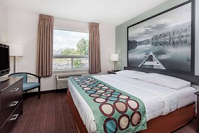 Super 8 by Wyndham Peterborough