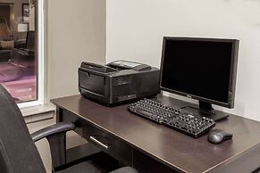 Super 8 by Wyndham Peterborough