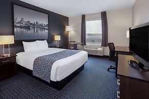 Super 8 by Wyndham Lachenaie/Terrebonne