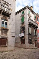 Casa Garzotto Integrated Hotel