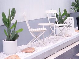 FuramaXclusive Asoke Hotel