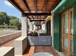 Victor Country Hotel