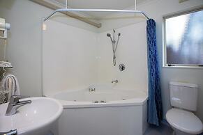 BK's Pioneer Motel