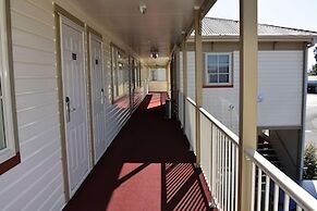 BK's Pioneer Motel
