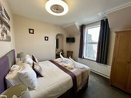 Guisachan Guest House