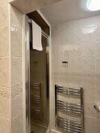 Guisachan Guest House