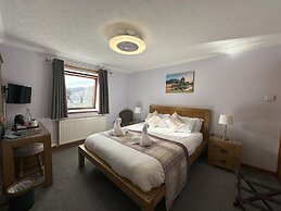 Guisachan Guest House