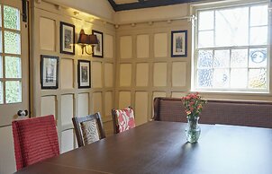 Chequers Inn by Greene King Inns