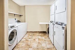 Candlewood Suites Galveston by IHG