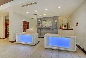 Holiday Inn Express & Suites Tampa USF Busch Gardens by IHG