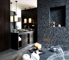 Asia Gardens Hotel & Thai Spa, a Royal Hideaway Hotel