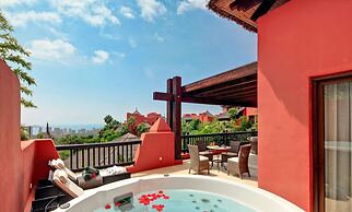 Asia Gardens Hotel & Thai Spa, a Royal Hideaway Hotel