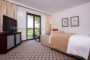 Phakalane Golf Estate Hotel Resort