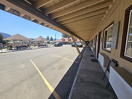 Cle Elum Travelers Inn