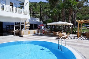 Quadas Hotel - Adults Only