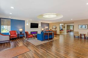 Comfort Inn & Suites near Ontario Airport