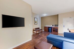 Comfort Inn & Suites near Ontario Airport